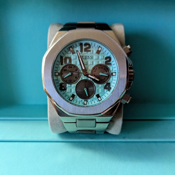 Guess Men\'s/Women\'s Turquoise Dial Silver-Tone Chronograph Watch - Solid Steel main image 9